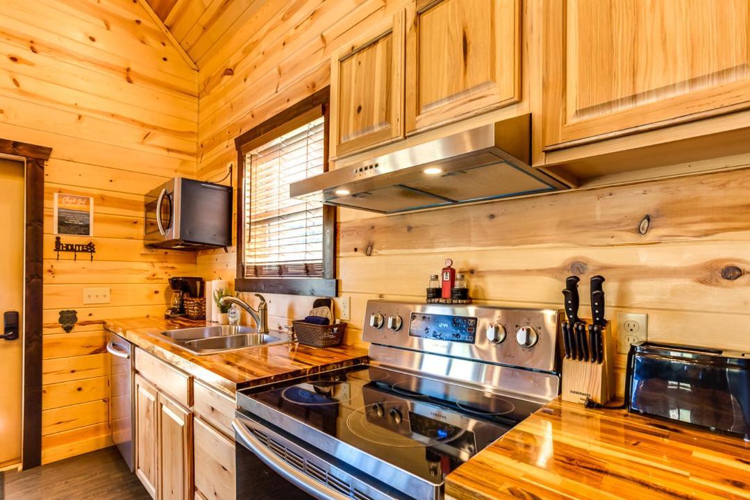 Route 66 Cabin Pigeon Forge Habitación foto